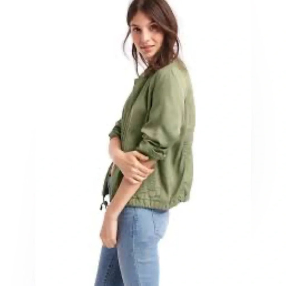 Gap womens tencel military green tencel jacket size M - Picture 4 of 4